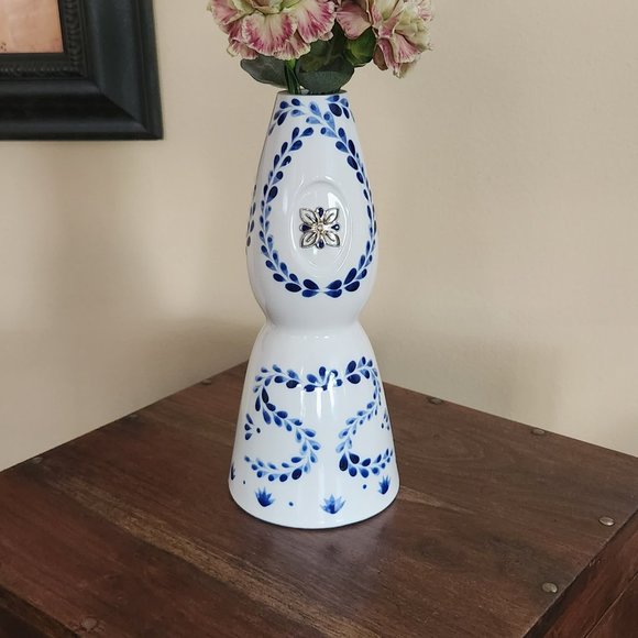 Clase Azul Vase (medium) - Picture 2 of 4